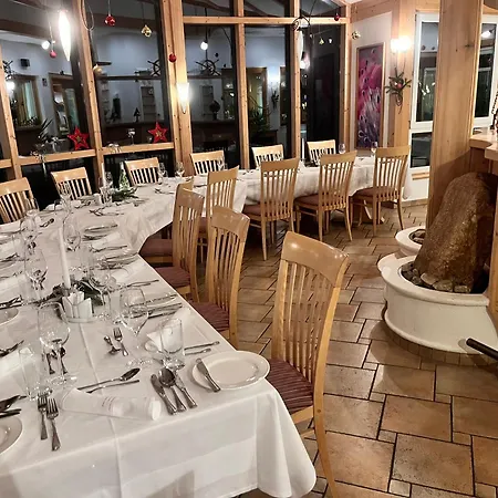 Seegasthof Breineder - Familien & Seminarhotel 호텔