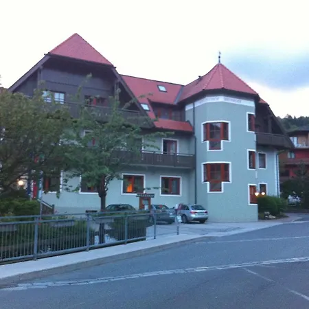 Seegasthof Breineder - Familien&seminarhotel Hotel 3*
