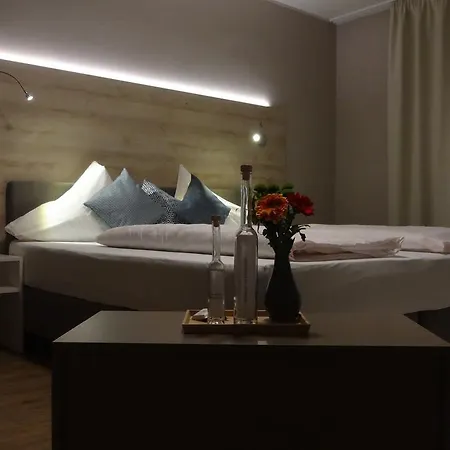 Otel Seegasthof Breineder - Familien & Seminarhotel Monichwald