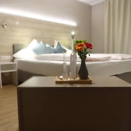 Seegasthof Breineder - Familien & Seminarhotel Otel Monichwald
